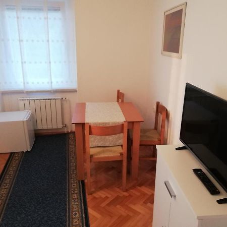 Bed and Breakfast Sobe Šabec Postojna Exteriér fotografie